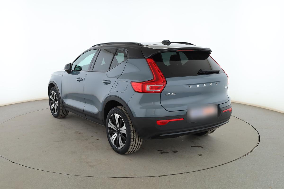 Volvo XC40 Recharge Core 2WD, фото 3