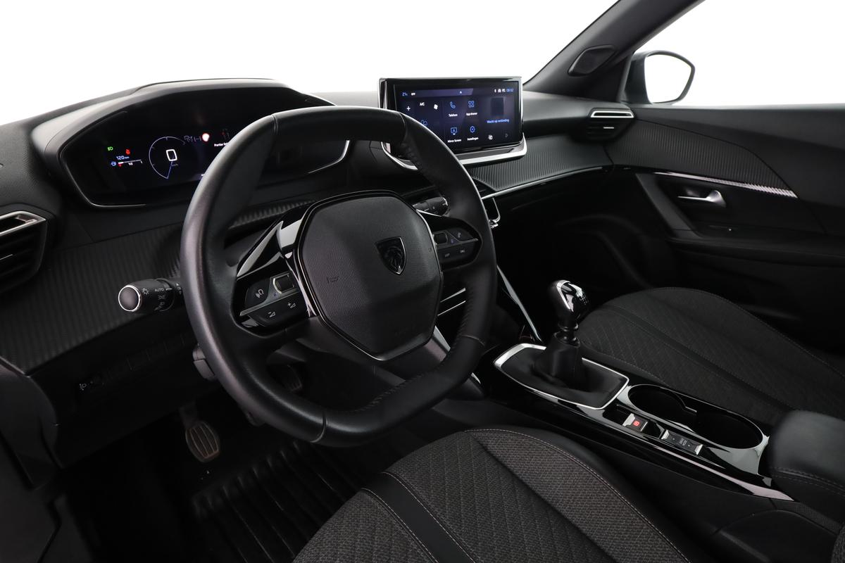 Peugeot 2008 1.2 PureTech Allure, фото 10