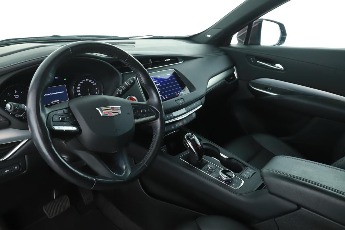 Cadillac XT4 350T Premium Luxury AWD, фото 10
