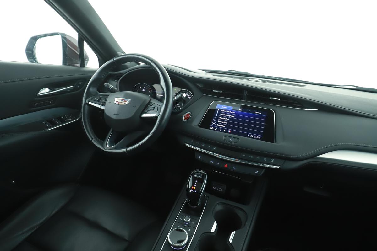 Cadillac XT4 350T Premium Luxury AWD, фото 12