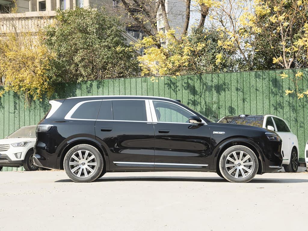 AITO M8 EV Max+ 6-seat AWD 192-line LiDAR, фото 9