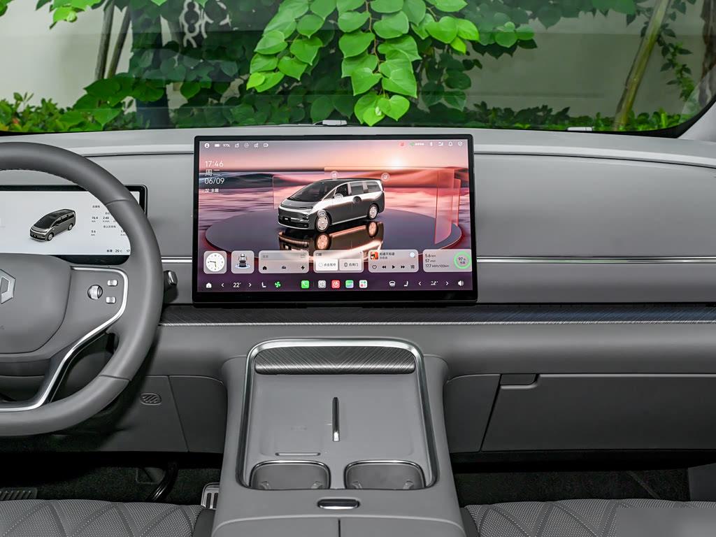 Leapmotor D99 EV 700 Flagship, фото 12