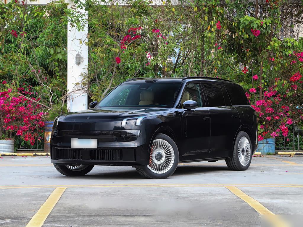 Lynk & Co 900 1.5T Ultra 6-seat