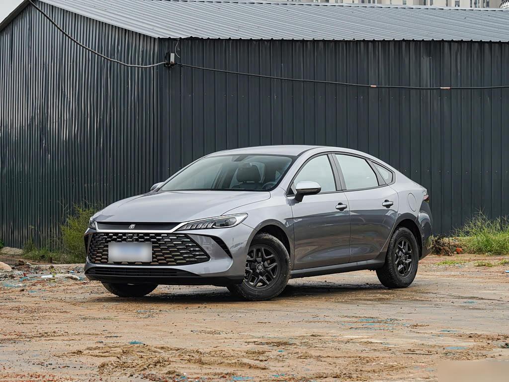BYD Qin PLUS DM-i ADAS 120 km