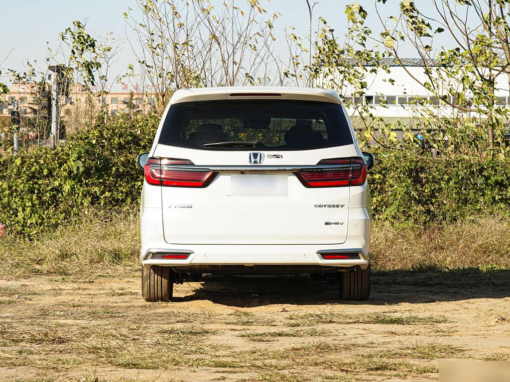 Honda Odyssey 2.0L e:HEV, фото 7