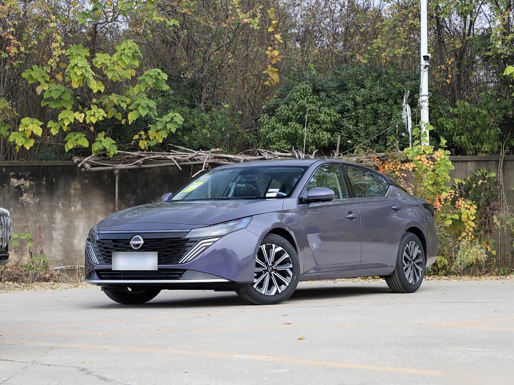 Nissan Teana 2.0L XE