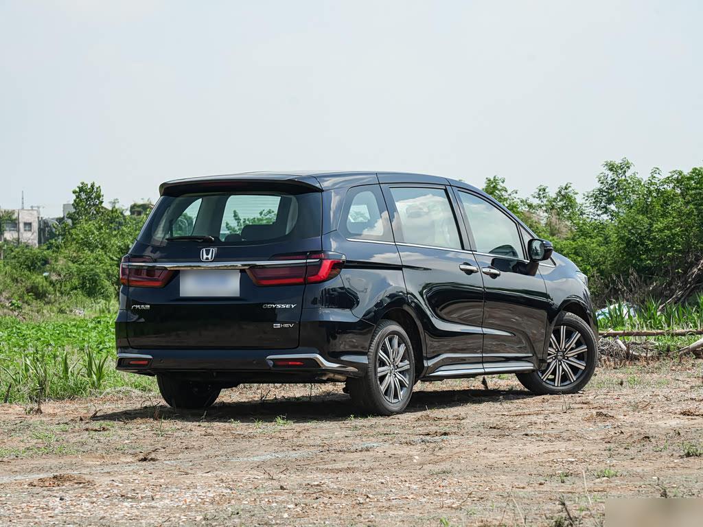 Honda Odyssey 2.0L e:HEV, фото 8