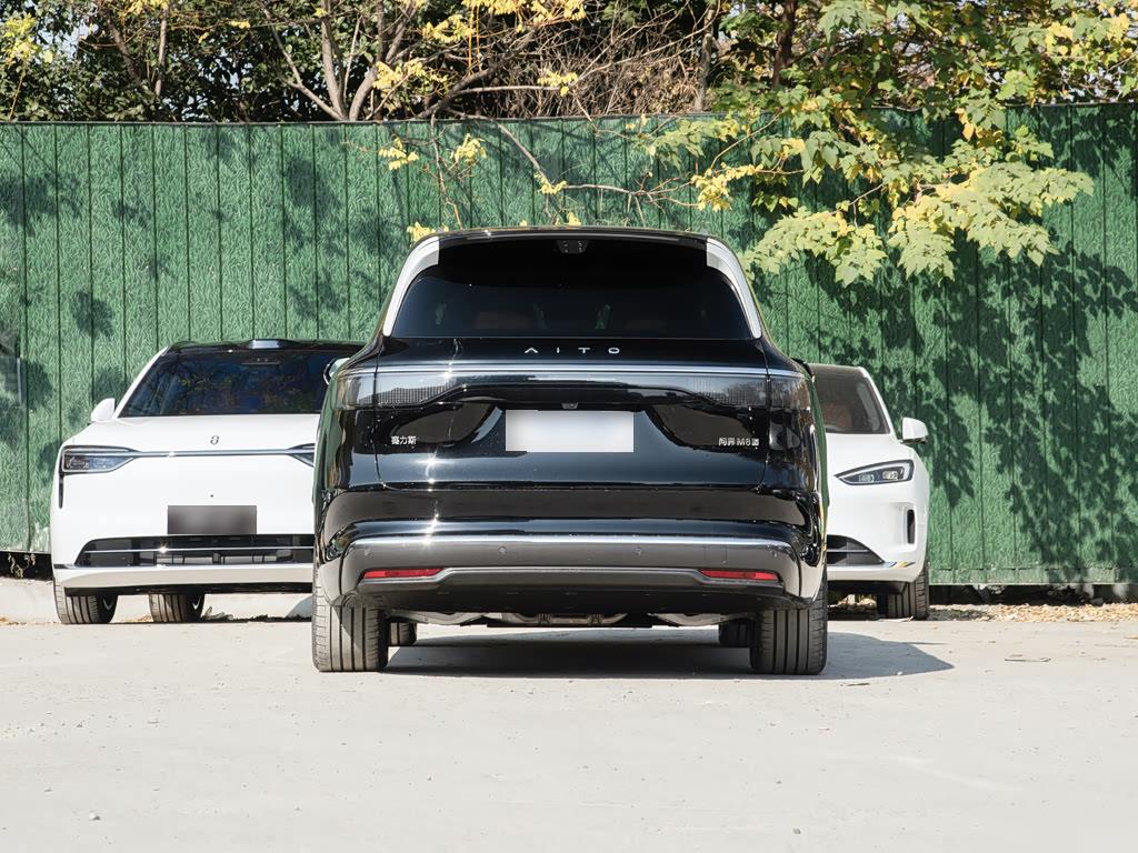 AITO M8 EV Max+ 6-seat AWD 192-line LiDAR, фото 7