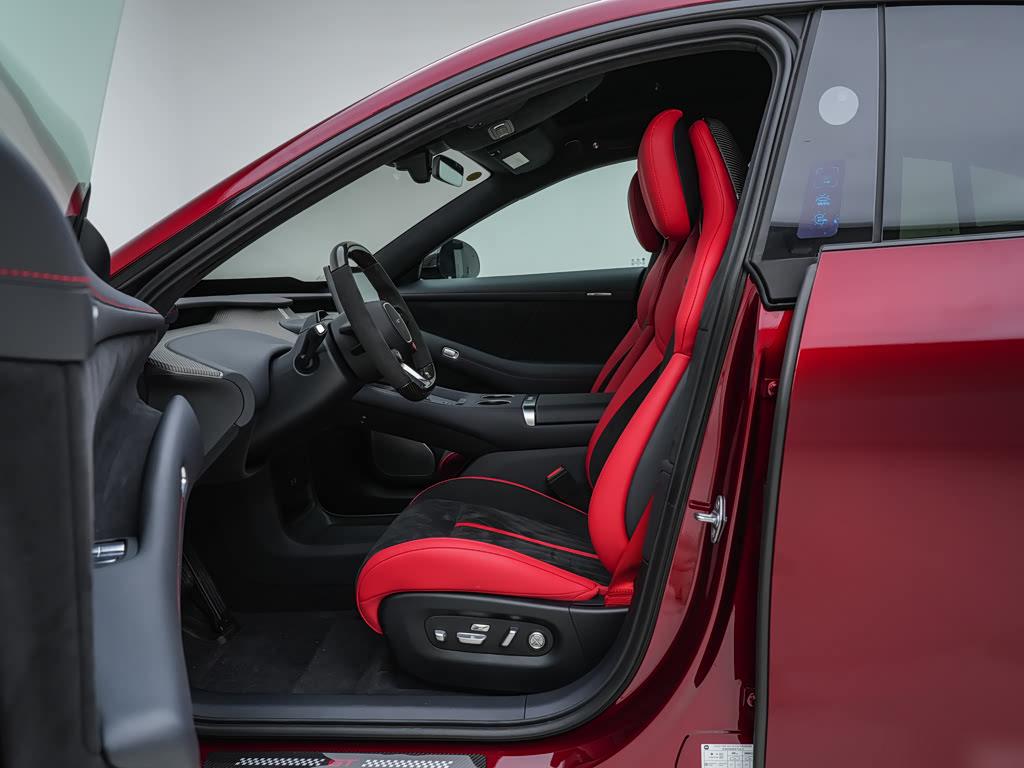 Xiaomi YU7 AWD GT, фото 17