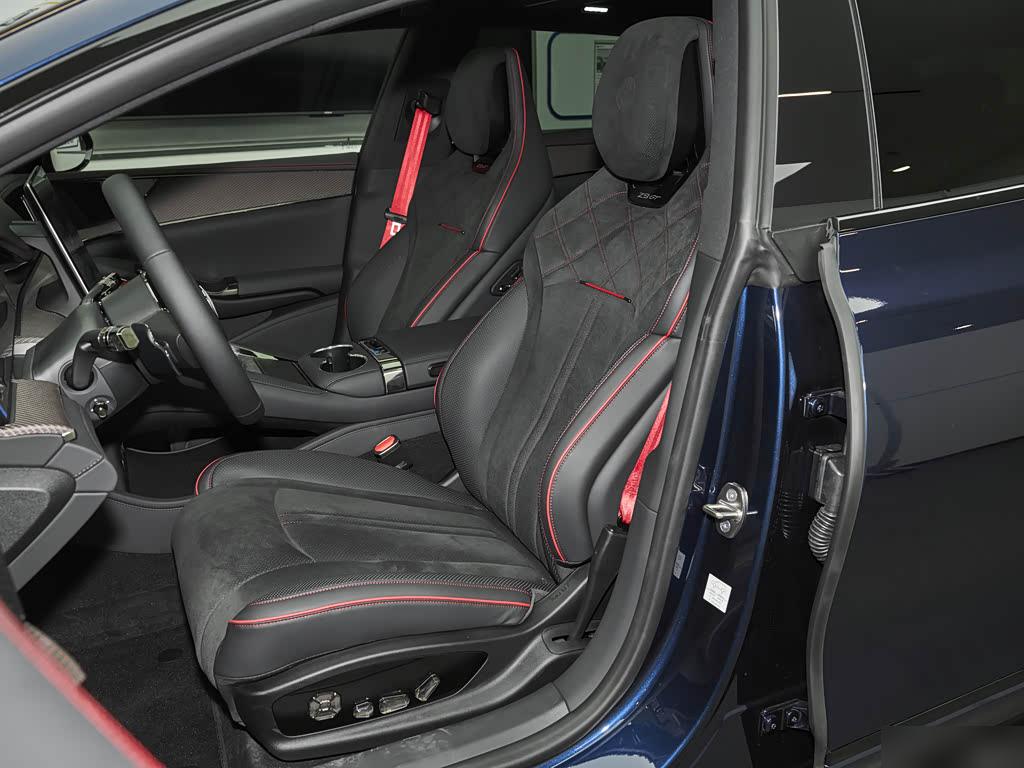 Denza Z9GT Flash Charge, фото 19