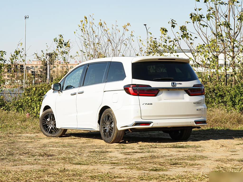 Honda Odyssey 2.0L e:HEV, фото 6