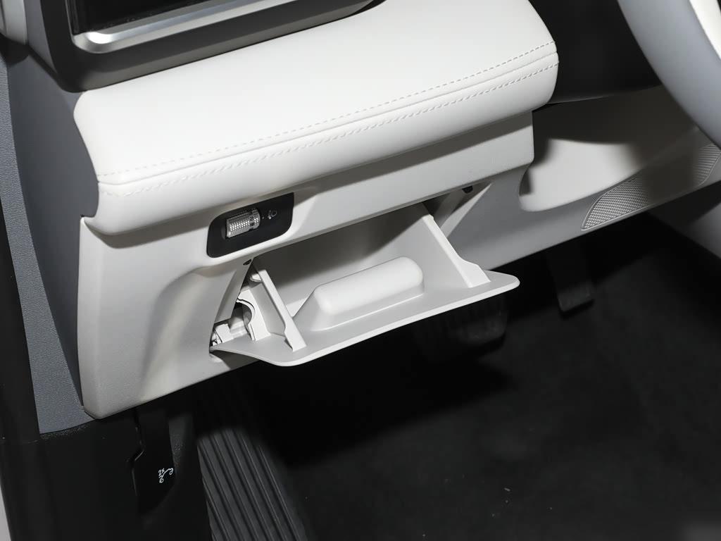 Geely Monjaro Hybrid 1.5T, фото 17