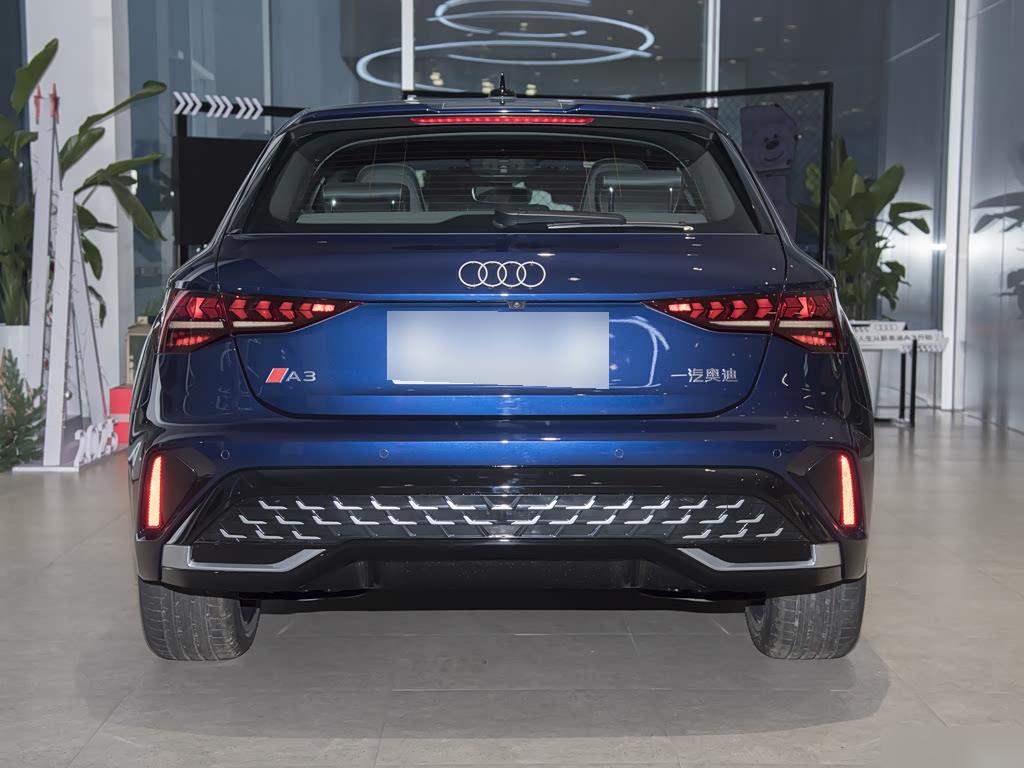 Audi A3 Sportback 35 TFSI Premium, фото 7