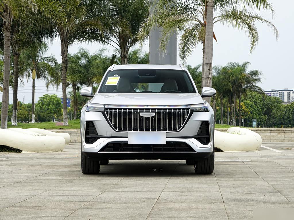 Geely Atlas 1.5TD i-HEV, фото 3