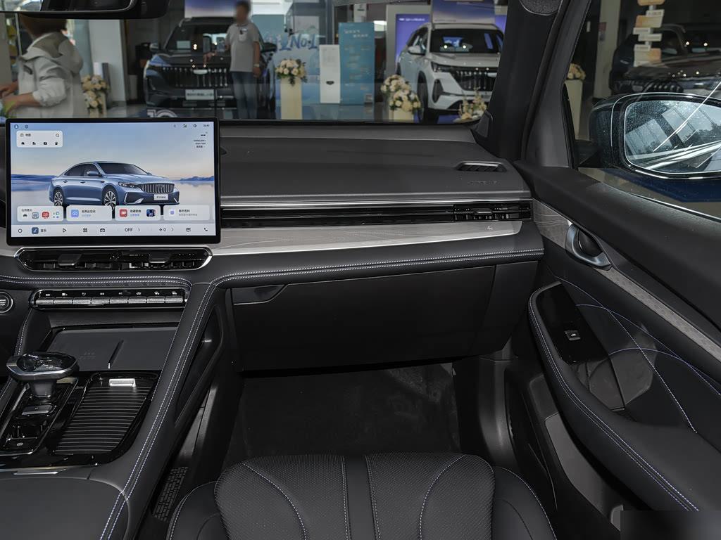 Geely Preface i-HEV Hybrid, фото 13