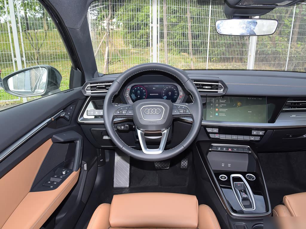 Audi A3 Sportback 35 TFSI Premium, фото 11