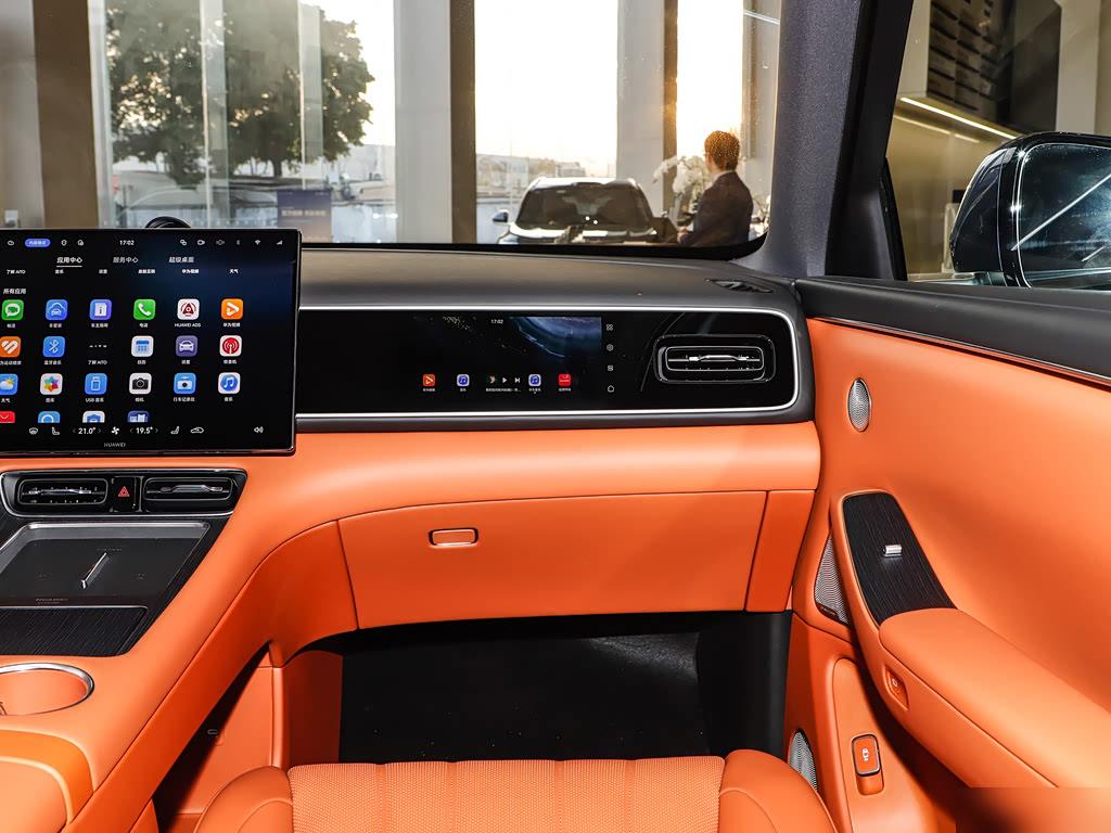 AITO M7 EV Ultra AWD 6-seat 192-line LiDAR, фото 13