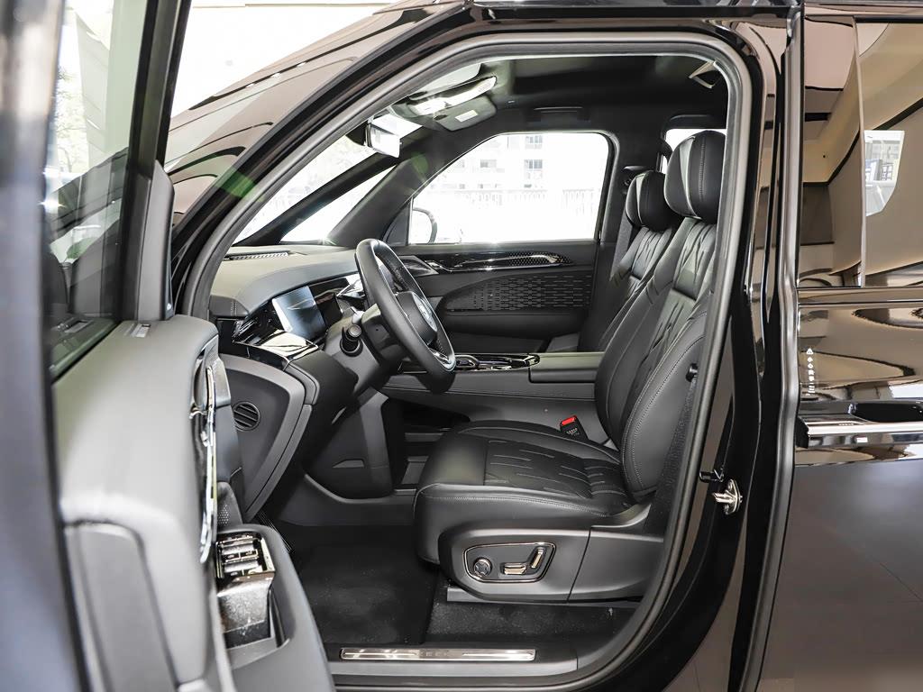 Zeekr 009 7-seat AWD 108 kWh, фото 18