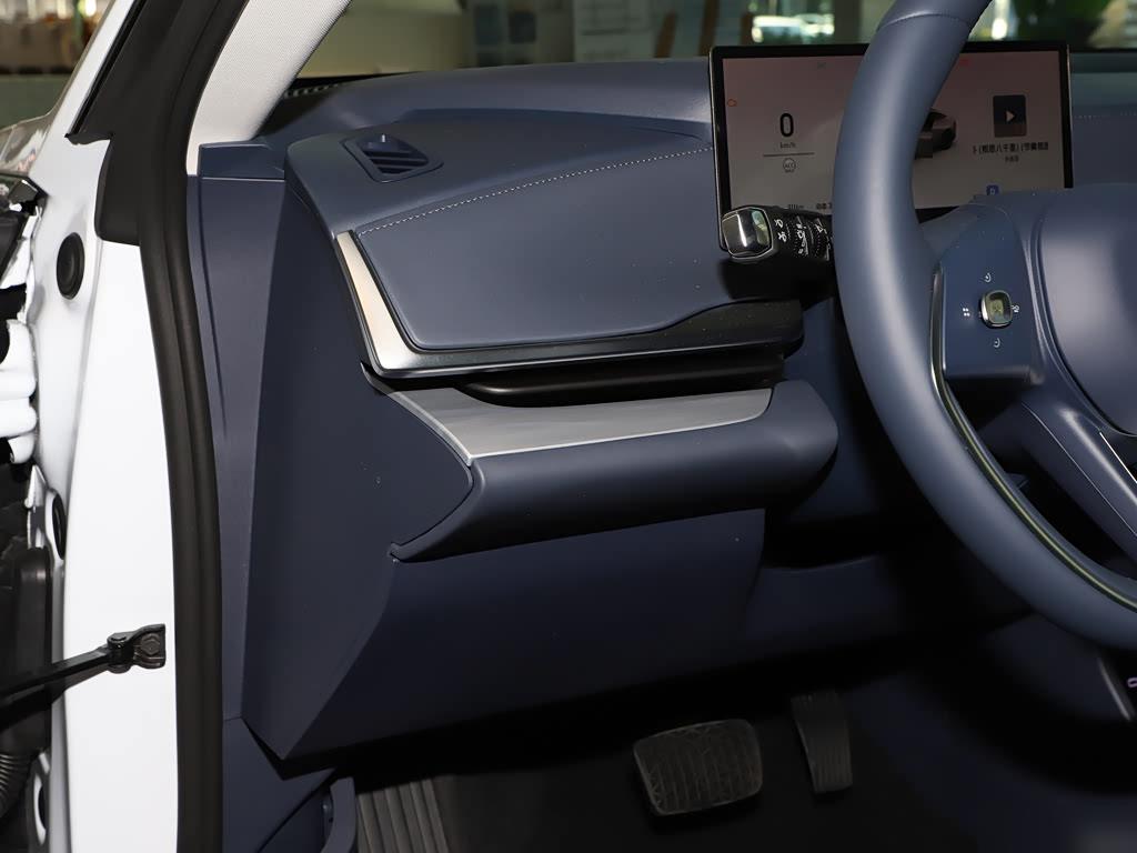 Buick Electra L7 EREV Premium, фото 15