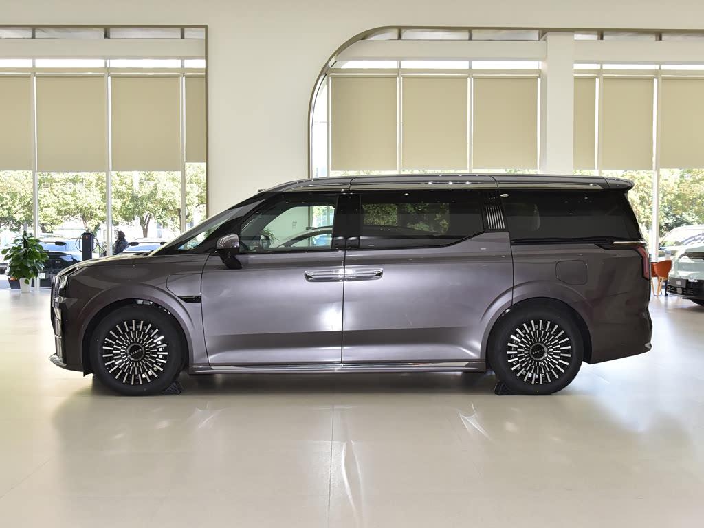 Zeekr 009 7-seat AWD 108 kWh, фото 5