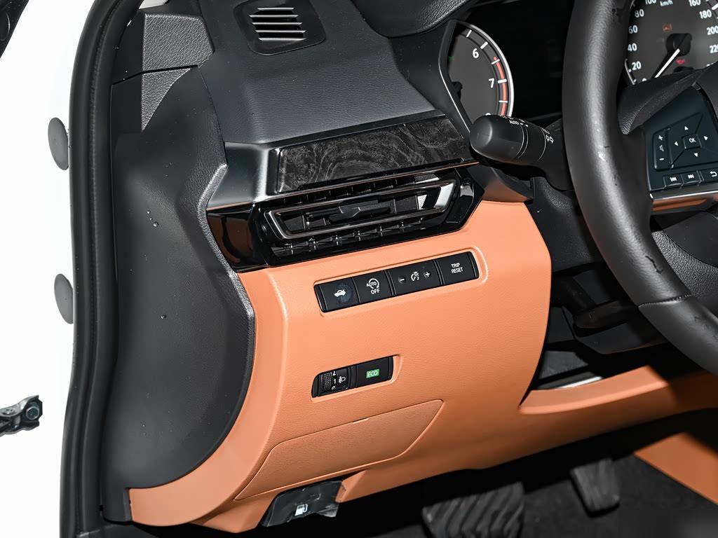 Nissan Teana 2.0L XE, фото 15
