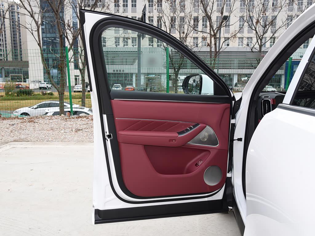 AITO M8 EV Max+ 5-seat AWD 192-line LiDAR, фото 20