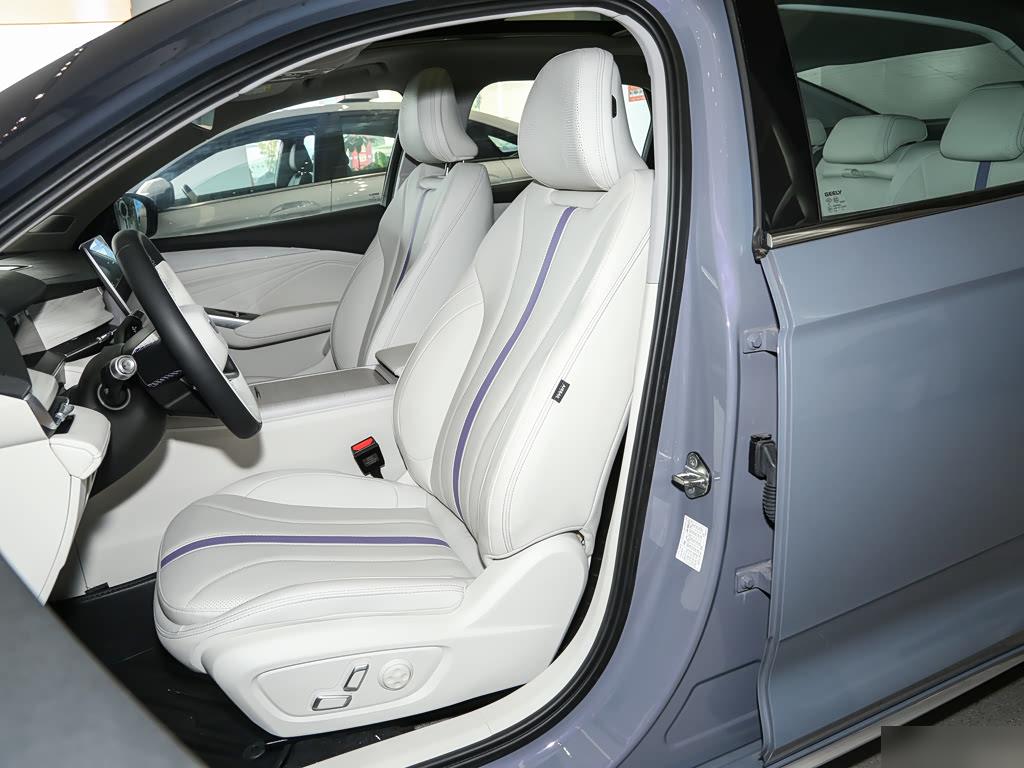 Geely Preface Hybrid 1.5TD, фото 18