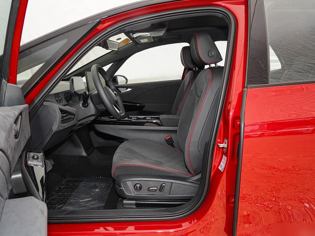 Volkswagen ID.3 GTX, фото 16