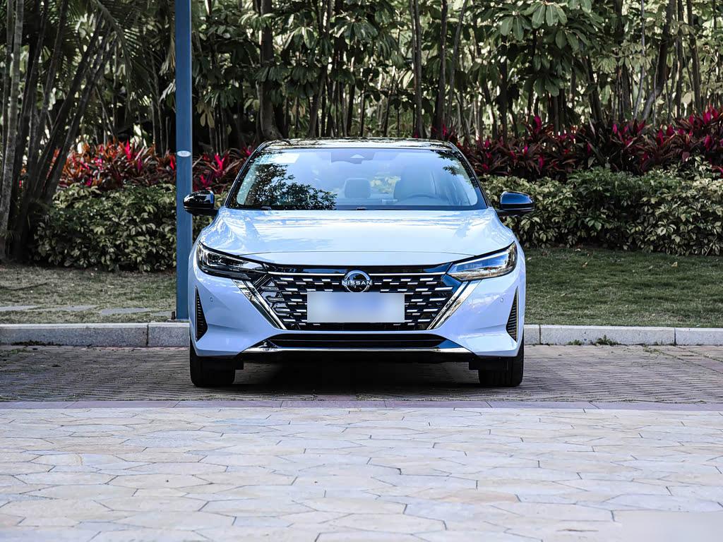 Nissan Sylphy e-Power Premium Luxury Ultra, фото 3