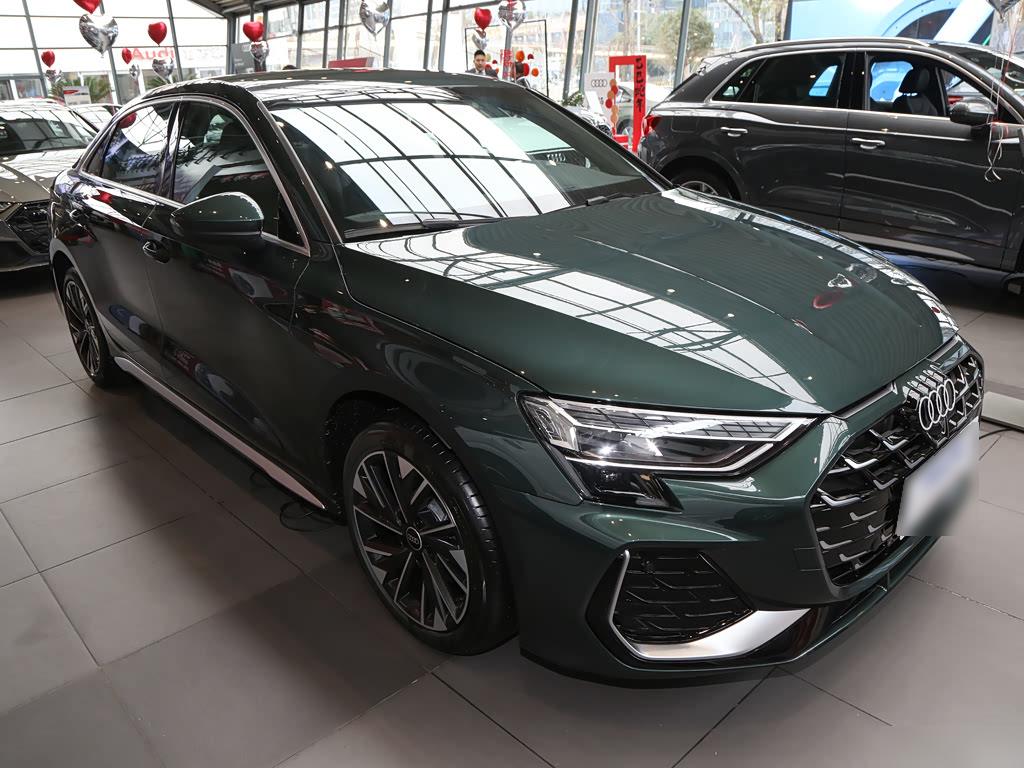 Audi A3L Sedan 35 TFSI, фото 4