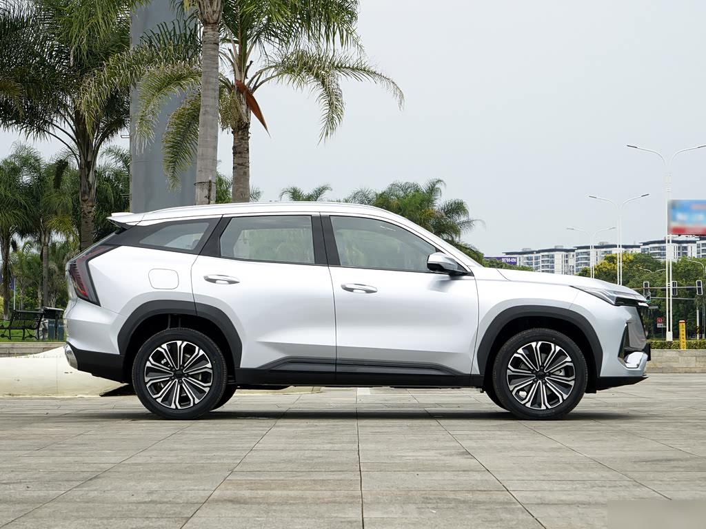 Geely Atlas 1.5TD i-HEV, фото 9