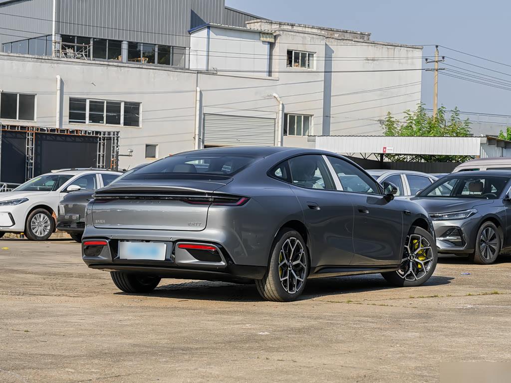 Geely Galaxy TT 640 RWD Flagship, фото 8