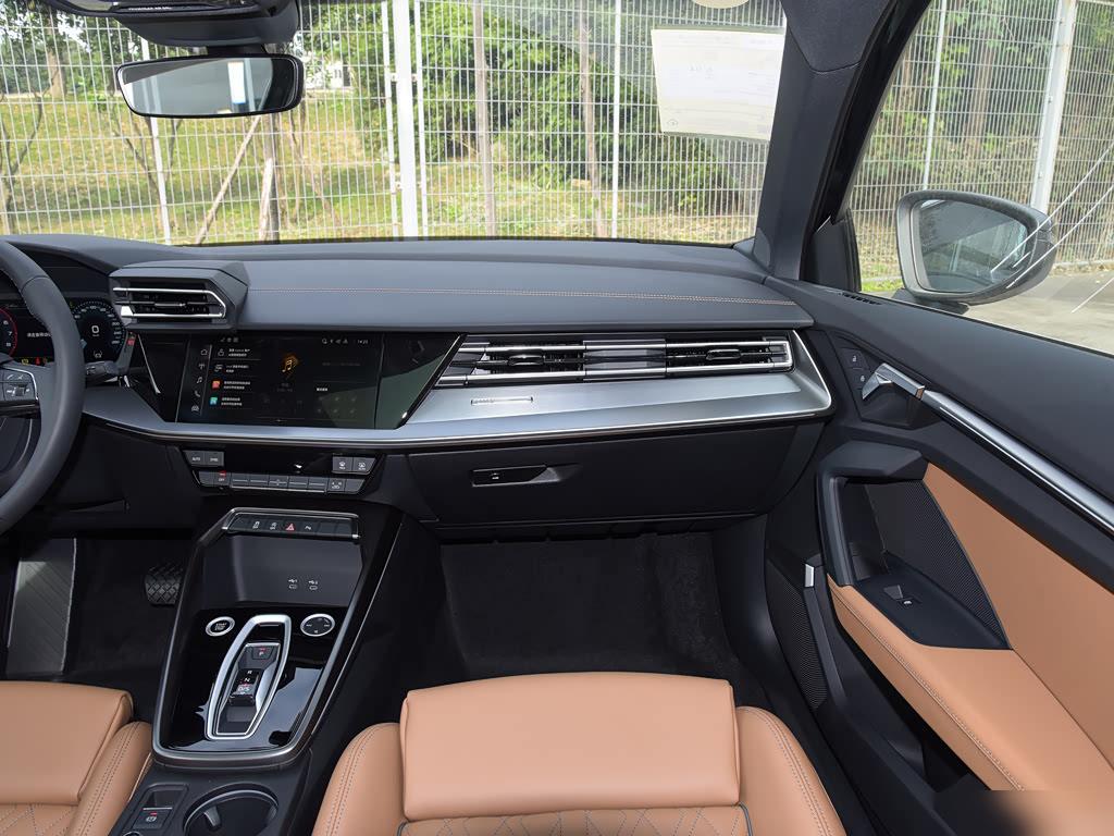 Audi A3 Sportback 35 TFSI Premium, фото 13