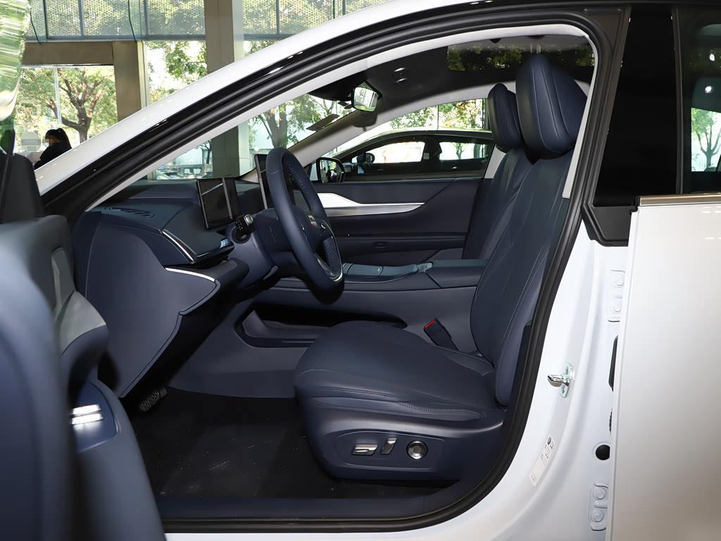 Buick Electra L7 EREV Premium, фото 18