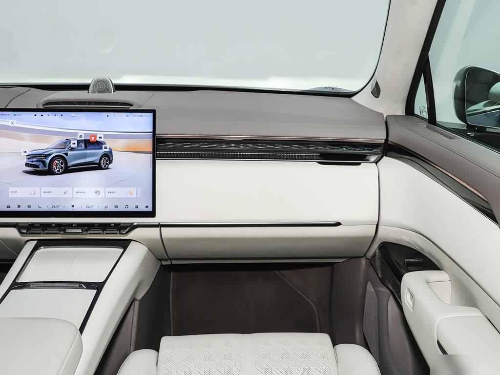 Zeekr 7X 103 kWh AWD Ultra, фото 13