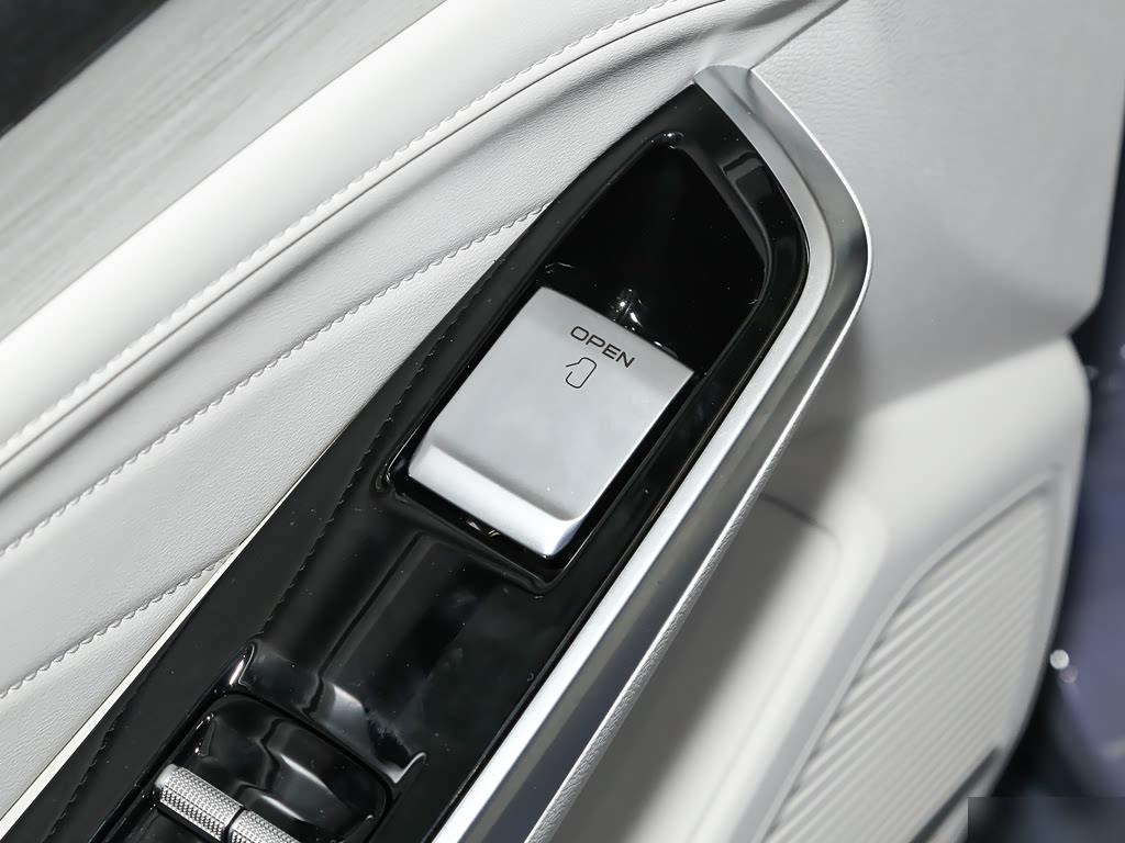 Geely Preface Hybrid 1.5TD, фото 20
