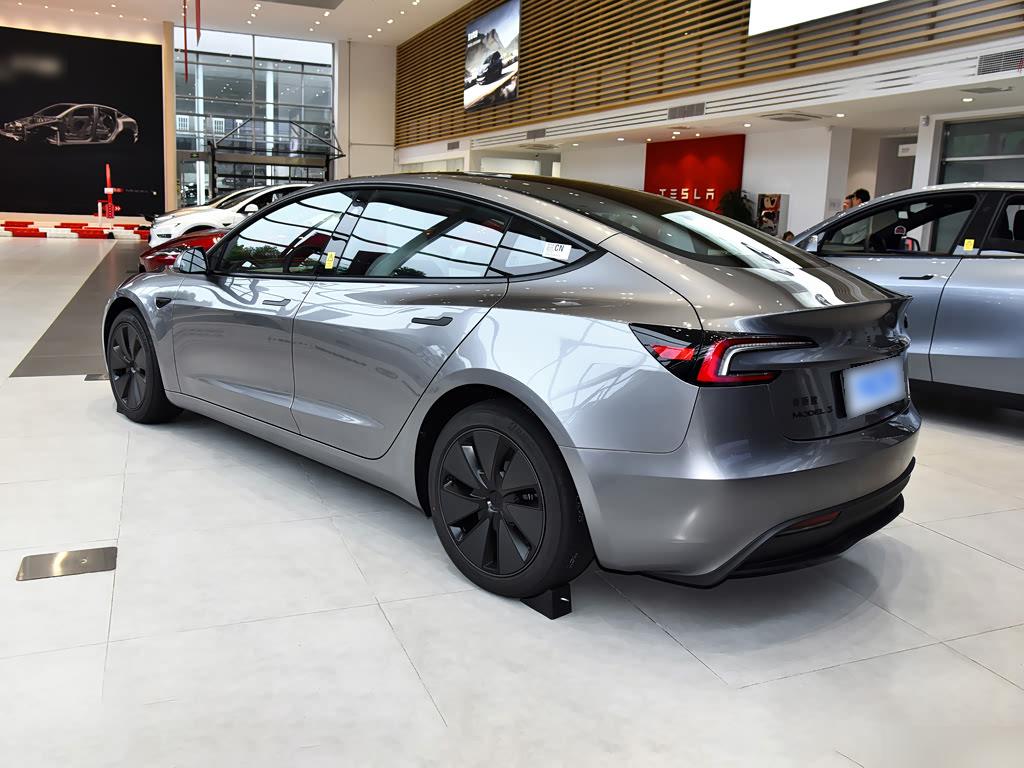 Tesla Model 3 RWD, фото 5