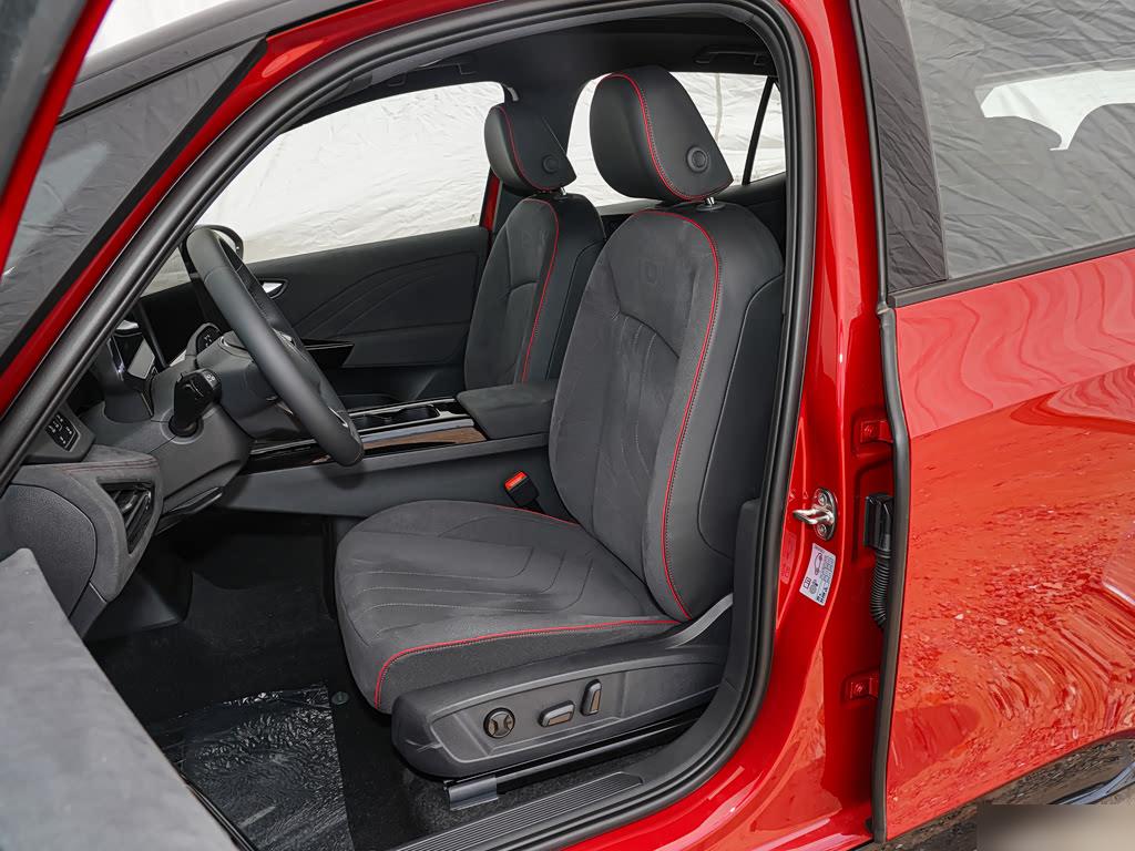 Volkswagen ID.3 GTX, фото 17