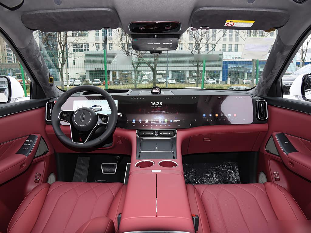 AITO M8 EV Max+ 5-seat AWD 192-line LiDAR, фото 10