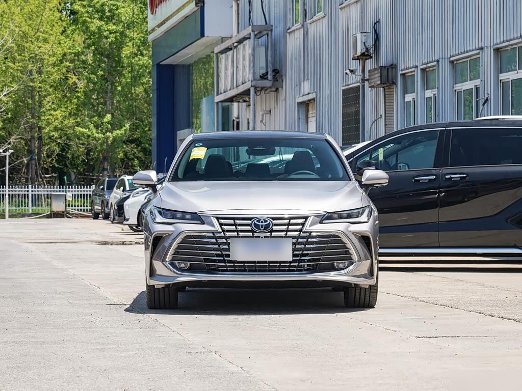 Toyota Avalon Hybrid 2.0L Premium, фото 3