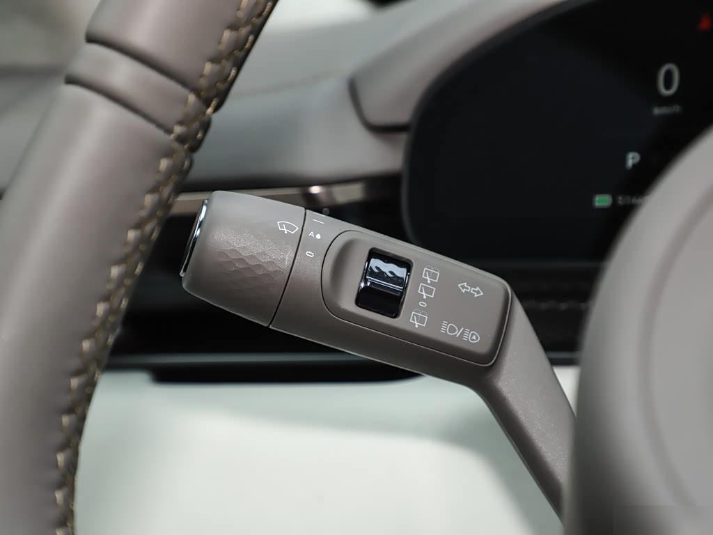Zeekr 7X 103 kWh AWD Ultra, фото 17