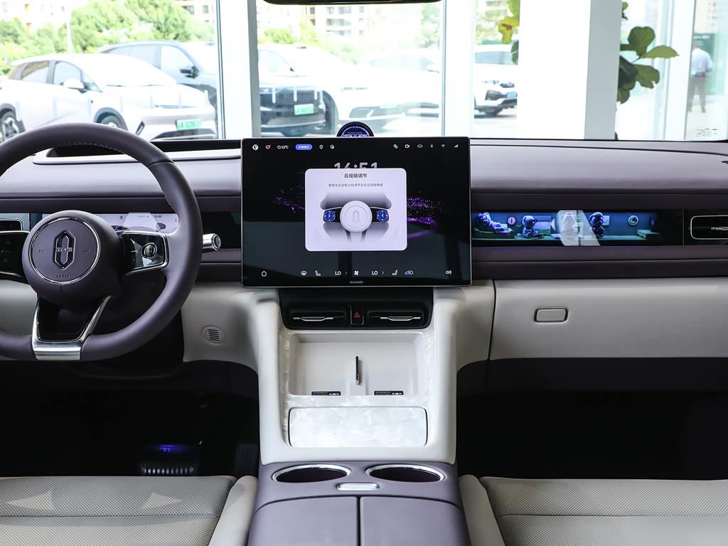 AITO M6 EV Max+ Long Range, фото 12