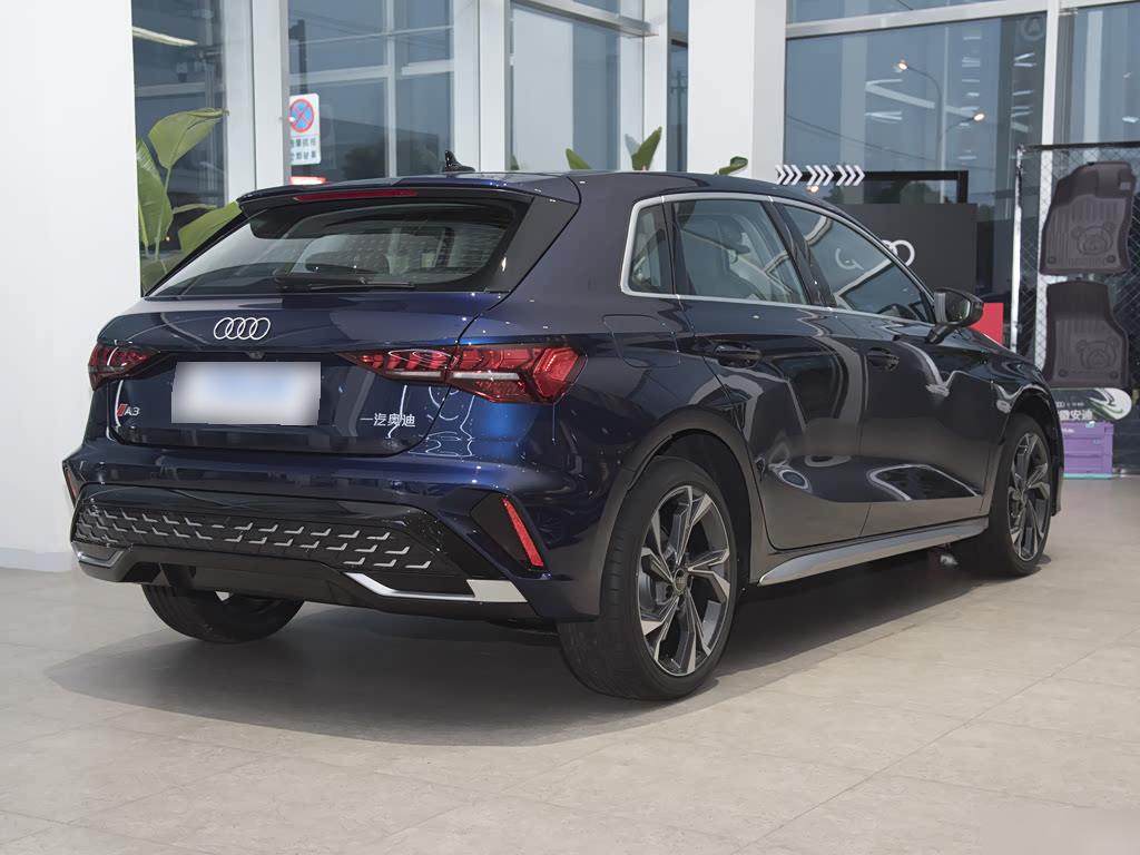 Audi A3 Sportback 35 TFSI Premium, фото 8