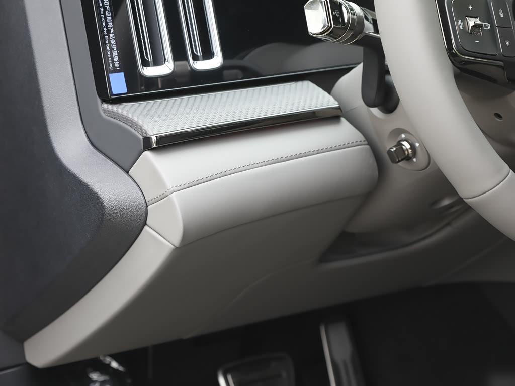 Denza Z9GT Flash Charge Flagship, фото 17