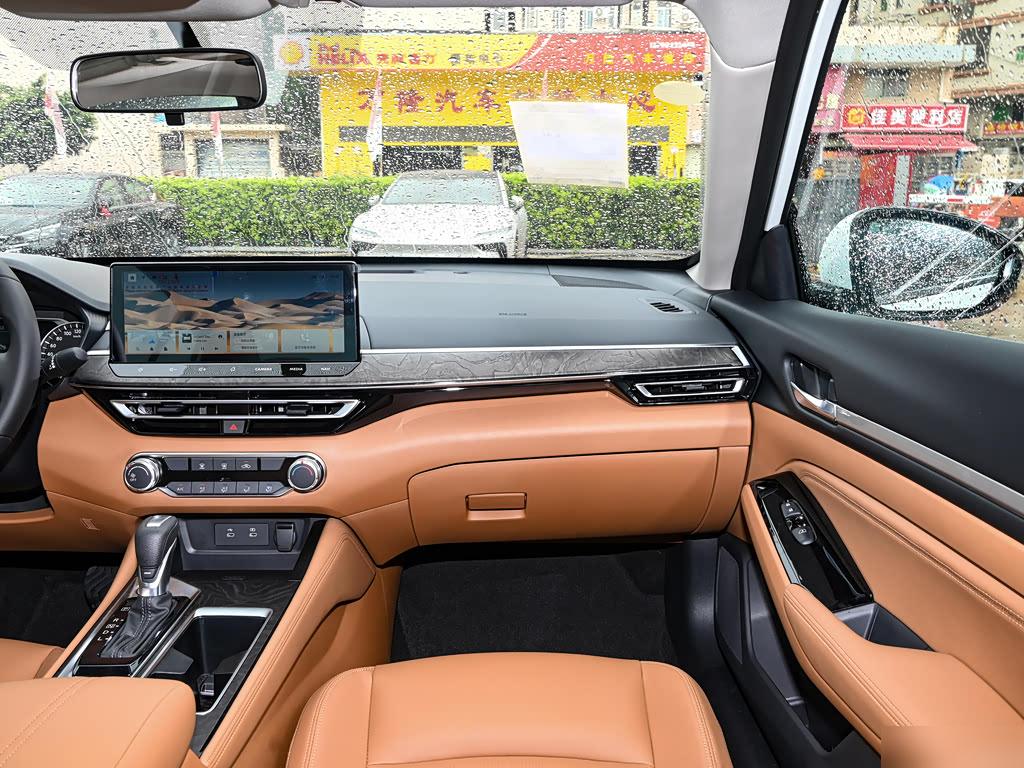 Nissan Teana 2.0L XE, фото 13