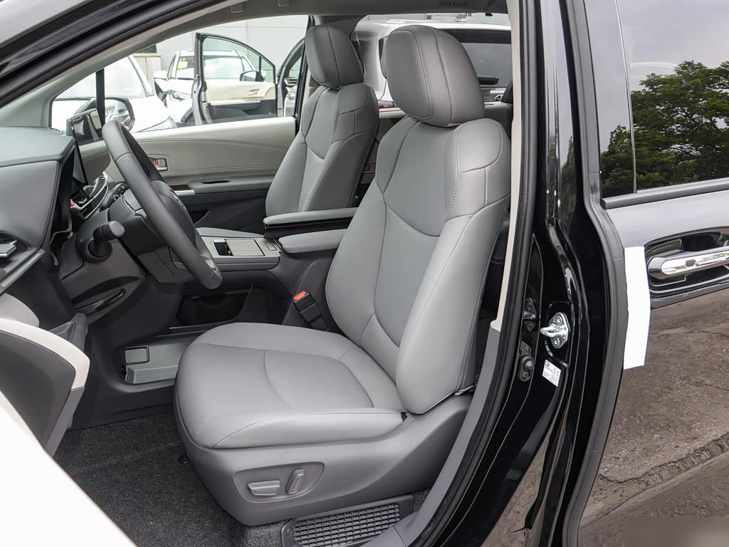 Toyota Sienna 2.5L Hybrid AWD Luxury, фото 19