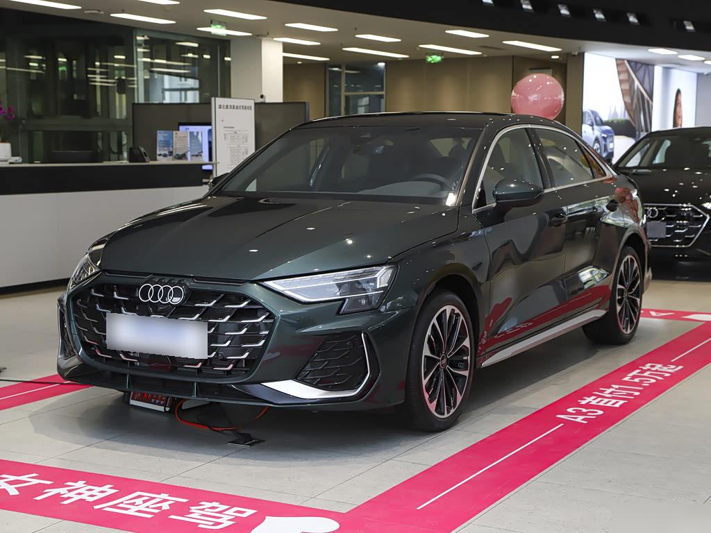 Audi A3L Sedan 35 TFSI Premium Luxury, фото 2