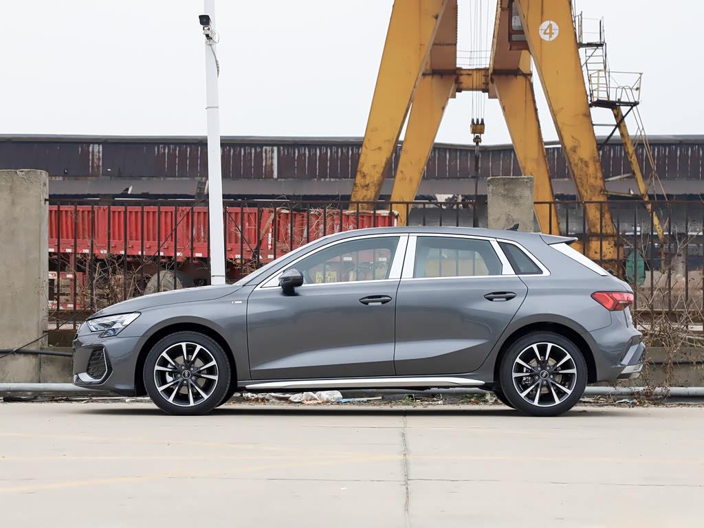 Audi A3 Sportback 35 TFSI, фото 5