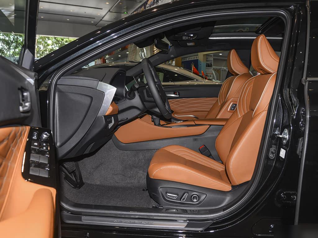 Toyota Avalon Hybrid 2.0L Premium, фото 19