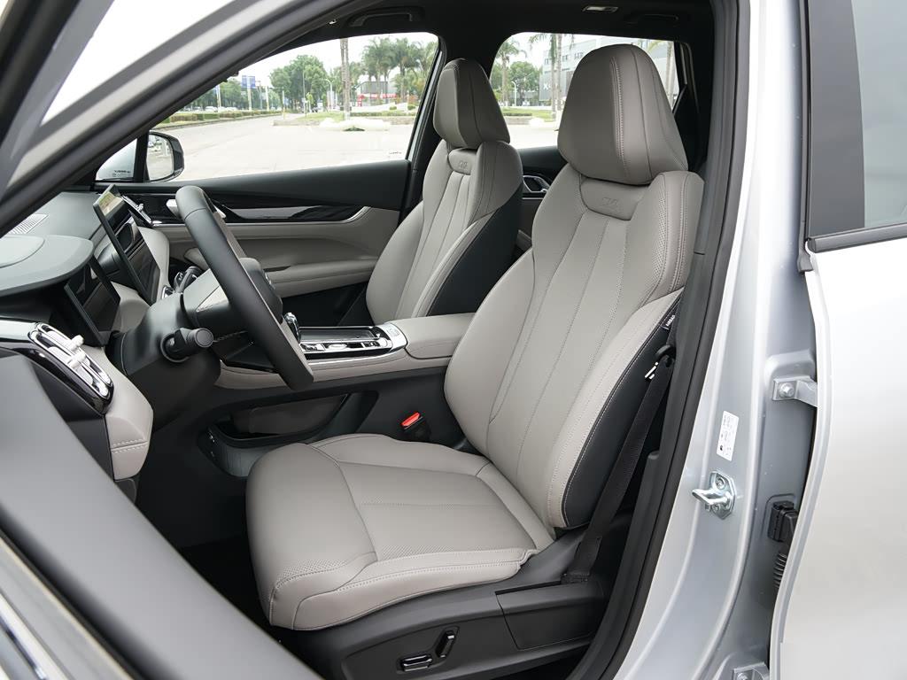 Geely Atlas 1.5TD i-HEV, фото 19